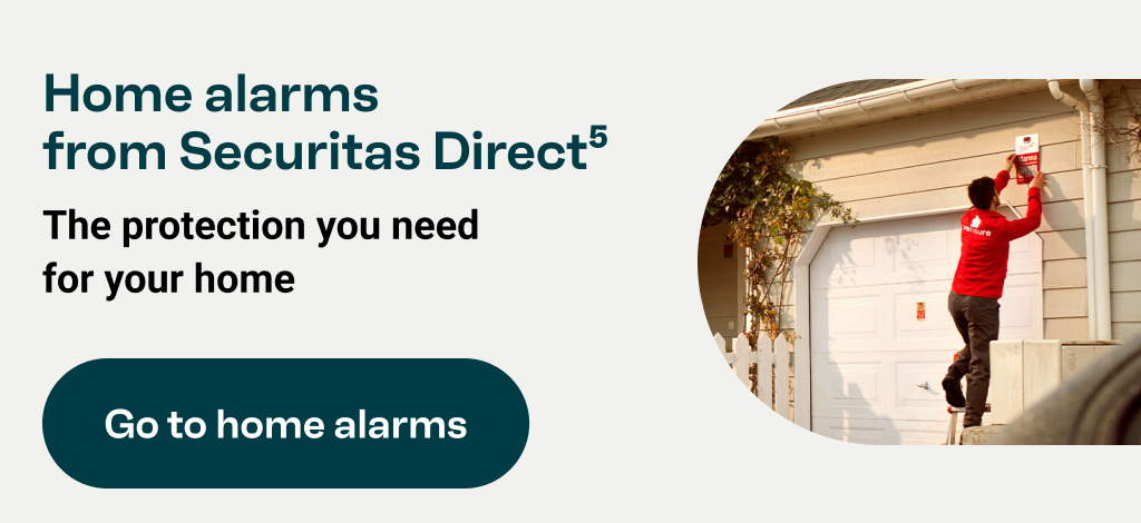 My Box Protección Senior: More security and peace of mind, inside and outside the home, 24/7. Go to Protección senior