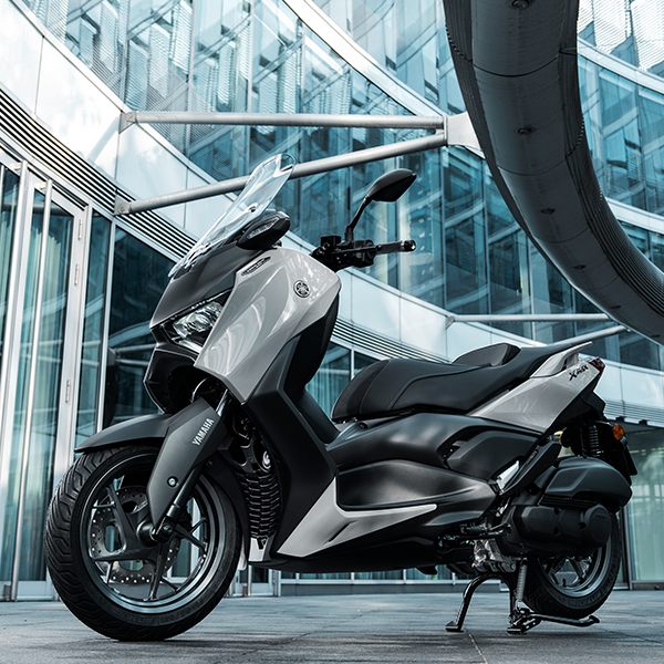 Yamaha Xmax 125 Tech Max Ceramic Grey + Cupón 25% dto. en ropa Yamaha
                                    image number 2